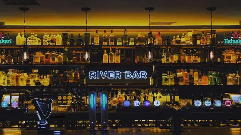 River Bar — Arsenal pub in Dublin, Ireland