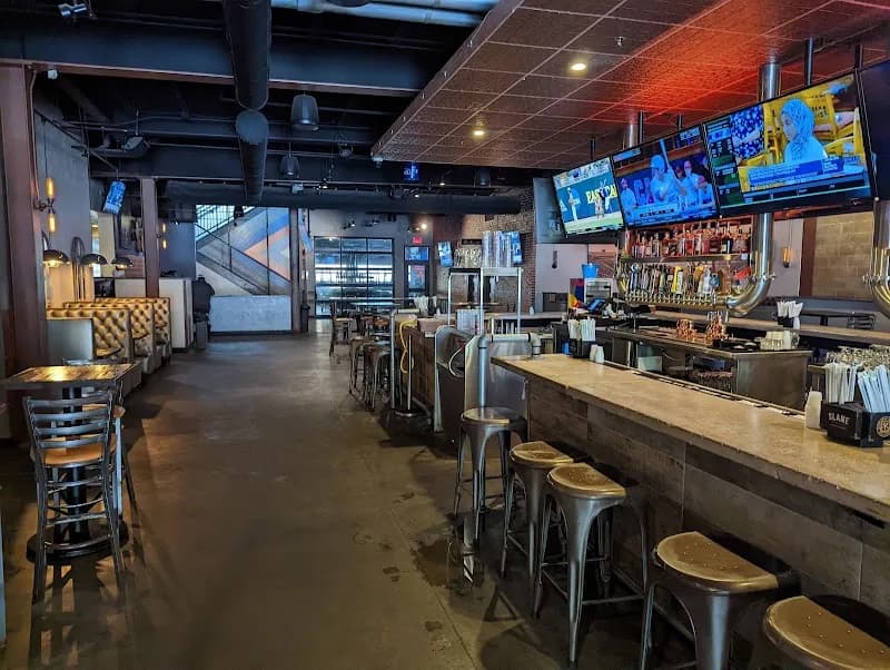 MacDinton's Gainesville pub exterior in Gainesville - an Arsenal supporters' pub