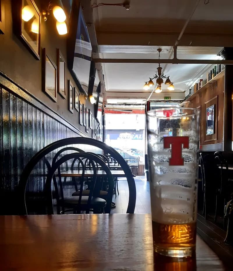 Alfredos Sports Bar pub exterior in Glasgow - an Arsenal supporters' pub