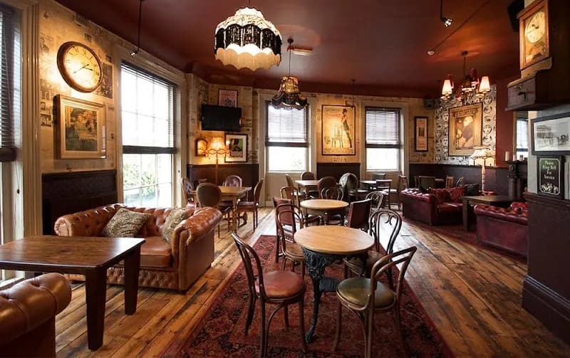 Hemingford Arms — Arsenal pub in London Hemingford Arms — Arsenal pub in London, United Kingdom