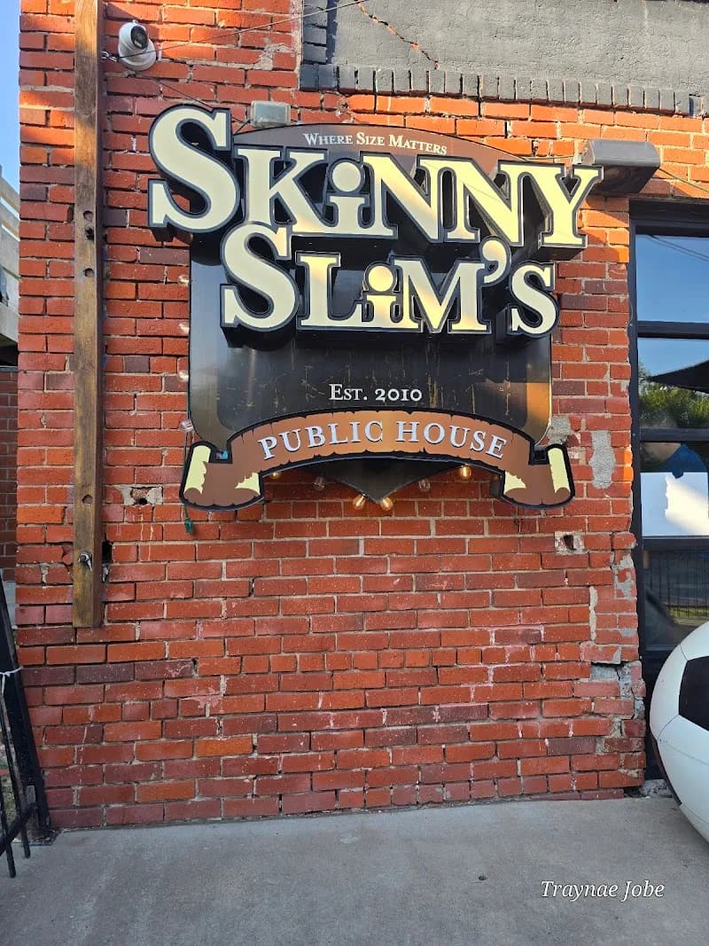 Skinny Slim's pub exterior in Oklahoma City - an Arsenal supporters' pub
